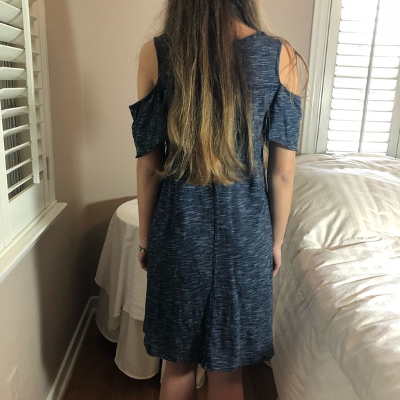 Solddd Outtt - Picture 3 of 3